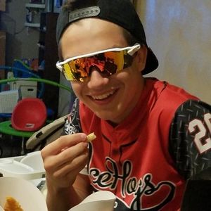 Meet your Posher, Logan